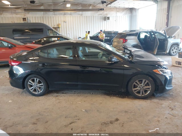 Продажа на аукционе авто 2017 Hyundai Elantra Se, vin: 5NPD84LF5HH097356, номер лота: 45795705