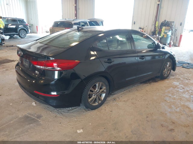 Продажа на аукционе авто 2017 Hyundai Elantra Se, vin: 5NPD84LF5HH097356, номер лота: 45795705