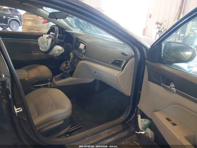 Продажа на аукционе авто 2017 Hyundai Elantra Se, vin: 5NPD84LF5HH097356, номер лота: 45795705