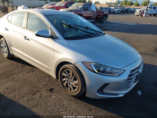 2018 5NPD74LF0JH263372 main image