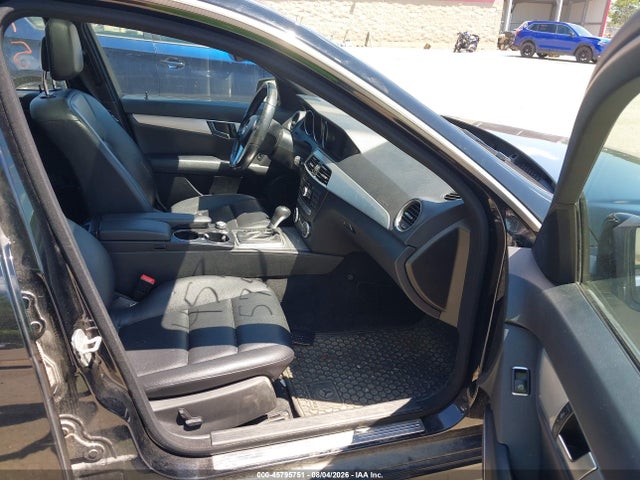 Продаж на аукціоні авто 2014 Mercedes-benz C 300 Sport 4matic, vin: WDDGF8AB4EG245402, номер лоту: 45795751