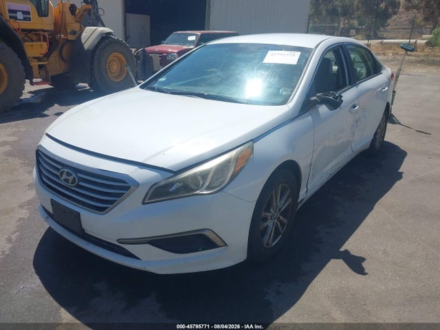 Hyundai Sonata 2017 5NPE24AF8HH573107 Image 2
