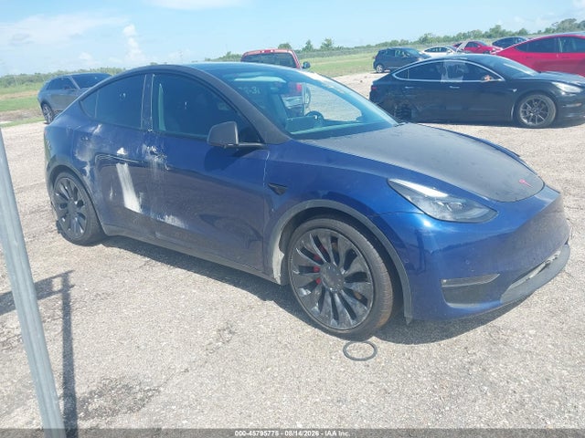 45795775 :رقم المزاد ، 7SAYGDEF2NF380957 vin ، 2022 Tesla Model Y Performance Dual Motor All-wheel Drive مزاد بيع
