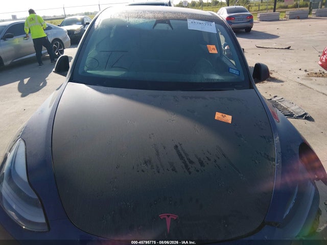 45795775 :رقم المزاد ، 7SAYGDEF2NF380957 vin ، 2022 Tesla Model Y Performance Dual Motor All-wheel Drive مزاد بيع
