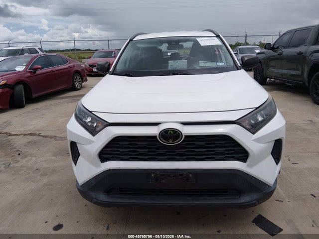 Toyota RAV4 LE 2019 2T3H1RFVXKC024538 Image 12