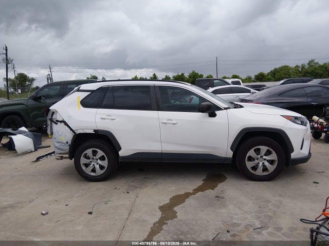 Toyota RAV4 LE 2019 2T3H1RFVXKC024538 Image 13