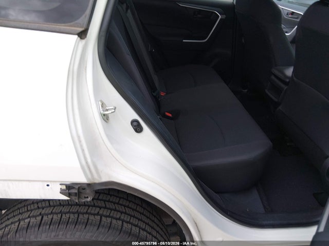 Toyota RAV4 LE 2019 2T3H1RFVXKC024538 Image 8