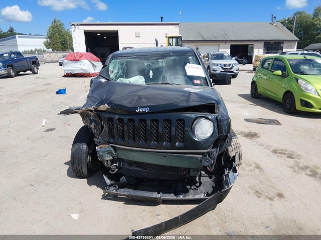 45795801 :رقم المزاد ، 1C4NJPFB3DD211115 vin ، 2013 Jeep Patriot Latitude مزاد بيع