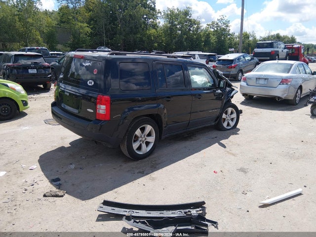 45795801 :رقم المزاد ، 1C4NJPFB3DD211115 vin ، 2013 Jeep Patriot Latitude مزاد بيع