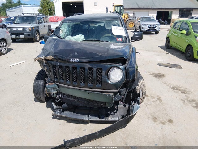 45795801 :رقم المزاد ، 1C4NJPFB3DD211115 vin ، 2013 Jeep Patriot Latitude مزاد بيع