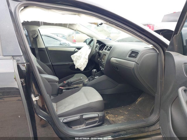 3VW2B7AJ3JM223213 Volkswagen Jetta 1.4t S