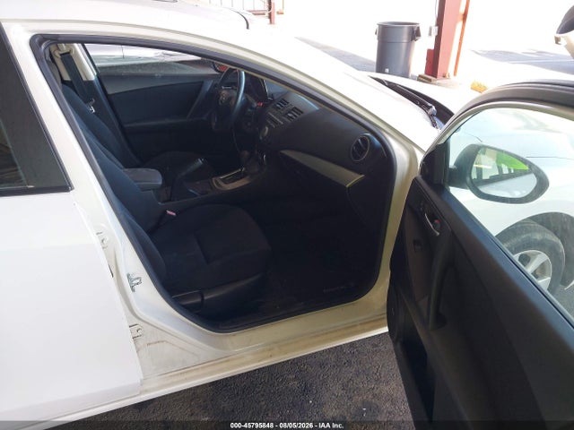 45795848 :رقم المزاد ، JM1BL1VF7B1475502 vin ، 2011 Mazda Mazda3 I Touring مزاد بيع