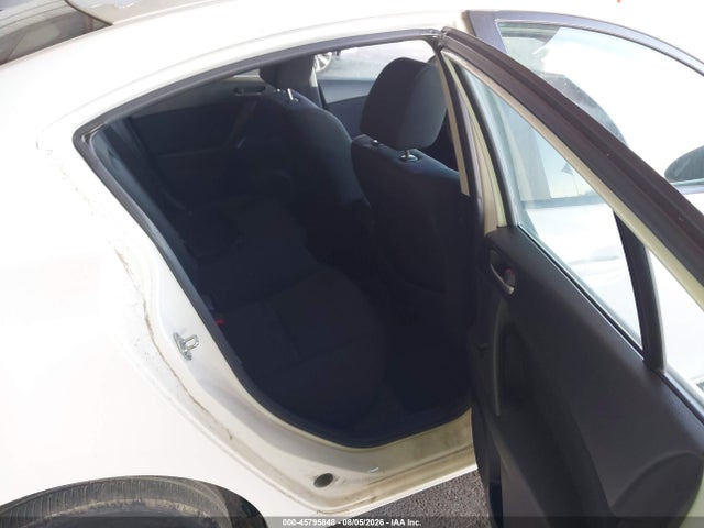 45795848 :رقم المزاد ، JM1BL1VF7B1475502 vin ، 2011 Mazda Mazda3 I Touring مزاد بيع