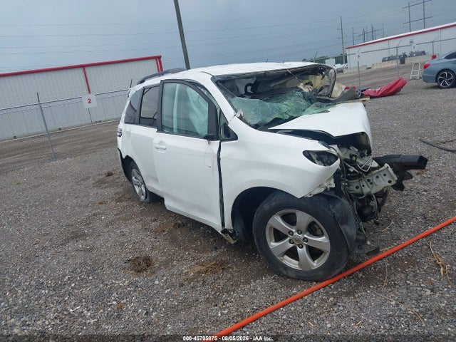 Продажа на аукционе авто 2016 Toyota Sienna Le 8 Passenger, vin: 5TDKK3DCXGS766026, номер лота: 45795875
