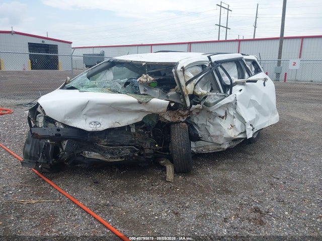 Продажа на аукционе авто 2016 Toyota Sienna Le 8 Passenger, vin: 5TDKK3DCXGS766026, номер лота: 45795875