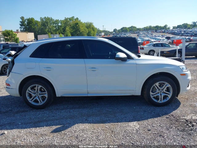 Продажа на аукционе авто 2018 Audi Q5 2.0t Premium/2.0t Tech Premium, vin: WA1ANAFY0J2037767, номер лота: 45795901