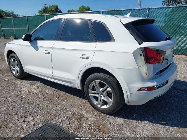 Продажа на аукционе авто 2018 Audi Q5 2.0t Premium/2.0t Tech Premium, vin: WA1ANAFY0J2037767, номер лота: 45795901