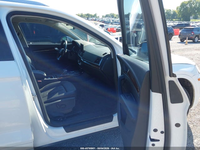 Продажа на аукционе авто 2018 Audi Q5 2.0t Premium/2.0t Tech Premium, vin: WA1ANAFY0J2037767, номер лота: 45795901