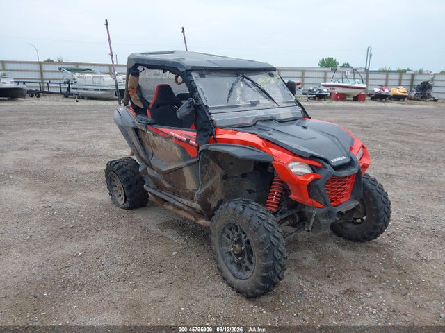 1HFVE0518N4300545 Honda Sxs1000 S2x