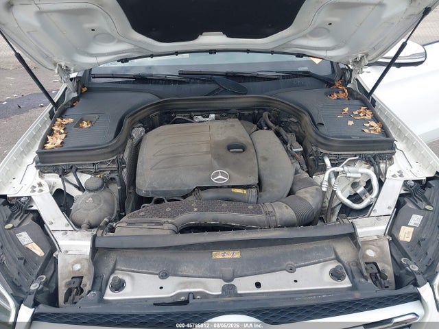 45795912 :رقم المزاد ، W1N0G8EB7MF883692 vin ، 2021 Mercedes-benz Glc 300 4matic Suv مزاد بيع