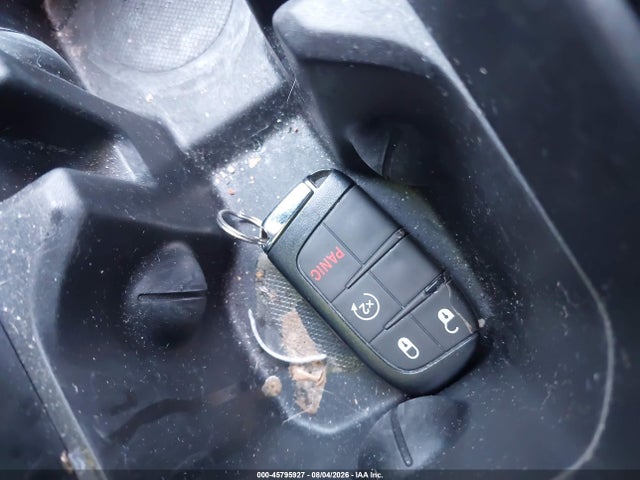45795927 :رقم المزاد ، 3C4NJDCB4NT208710 vin ، 2022 Jeep Compass Limited 4x4 مزاد بيع