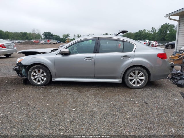 45795928 :رقم المزاد ، 4S3BMBC63B3252139 vin ، 2011 Subaru Legacy 2.5i Premium مزاد بيع
