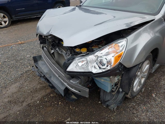 45795928 :رقم المزاد ، 4S3BMBC63B3252139 vin ، 2011 Subaru Legacy 2.5i Premium مزاد بيع