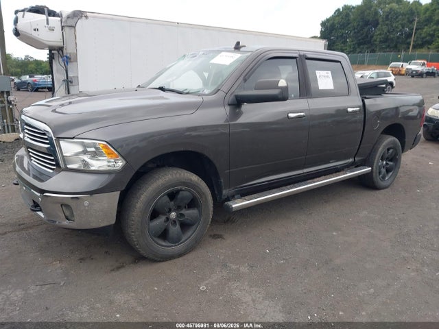 45795981 :رقم المزاد ، 3C6RR7LT1HG511310 vin ، 2017 Ram 1500 Big Horn  4x4 5'7 Box مزاد بيع