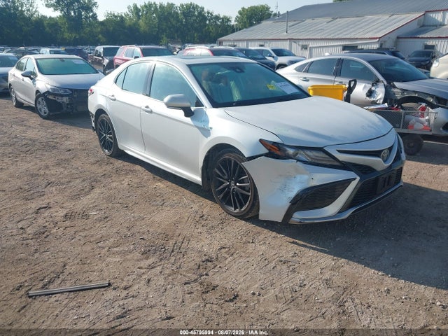 Toyota Camry Xse Hybrid 2021 4T1K31AK1MU568953 zdjęcie główne