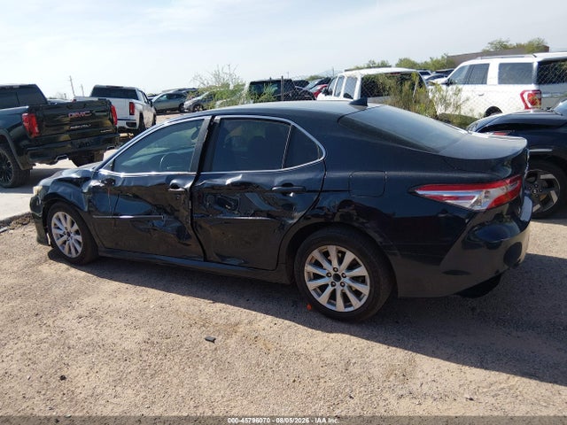 4T1B11HKXKU711438 Toyota CAMRY LE