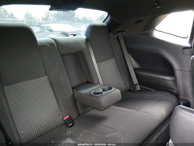 Dodge Challenger Sxt 2018 2C3CDZAG8JH321609 Image 8