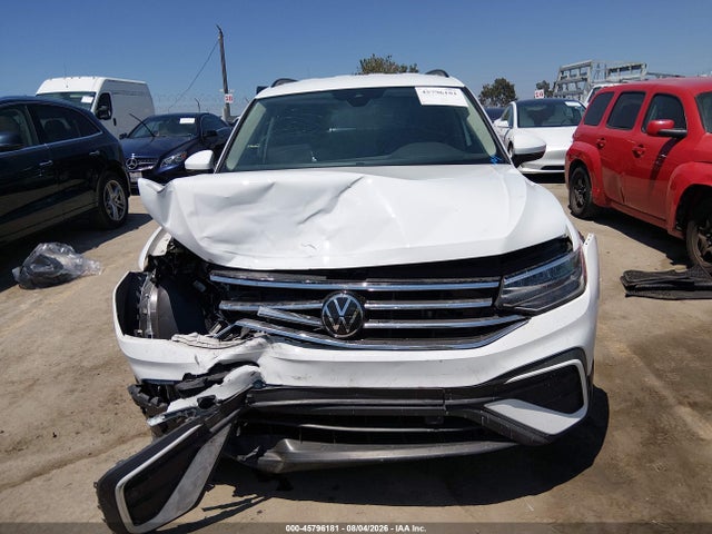 2024 Volkswagen Tiguan 2.0t S მანქანა იყიდება აუქციონზე, vin: 3VVRB7AX5RM186037, აუქციონის ნომერი: 45796181