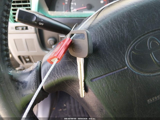 Продажа на аукционе авто 2001 Toyota 4runner Sr5 V6, vin: JT3GN86R210183542, номер лота: 45796190