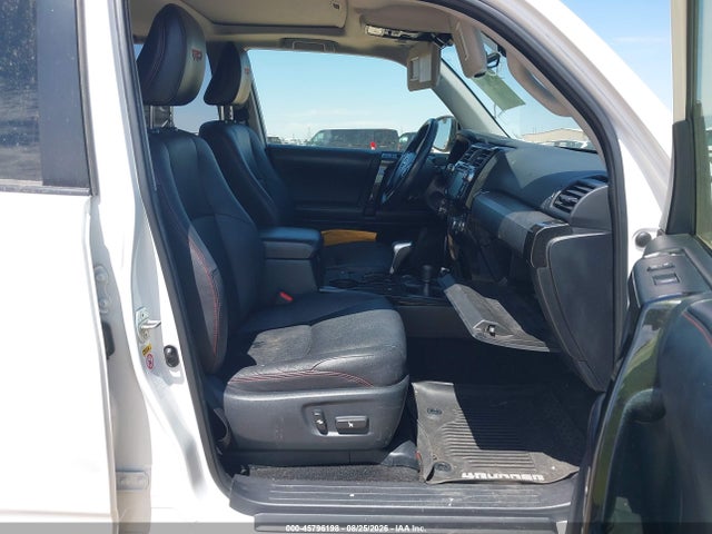 Продажа на аукционе авто 2018 Toyota 4runner Trd Off Road Premium, vin: JTEBU5JR5J5530567, номер лота: 45796198