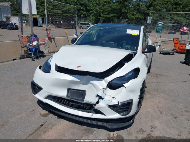 45796199 :رقم المزاد ، 7SAYGDEF8RA264214 vin ، 2024 Tesla Model Y Performance Dual Motor All-wheel Drive مزاد بيع