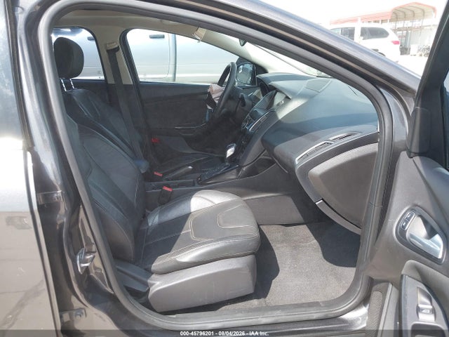 Продаж на аукціоні авто 2015 Ford Focus Titanium, vin: 1FADP3J28FL334031, номер лоту: 45796201
