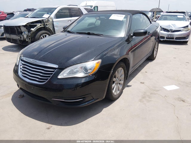45796209 :رقم المزاد ، 1C3BC2EG9BN529586 vin ، 2011 Chrysler 200 Touring مزاد بيع