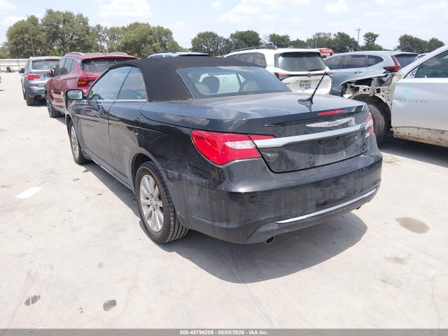 45796209 :رقم المزاد ، 1C3BC2EG9BN529586 vin ، 2011 Chrysler 200 Touring مزاد بيع