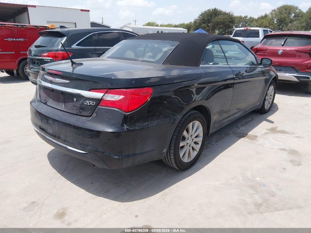 45796209 :رقم المزاد ، 1C3BC2EG9BN529586 vin ، 2011 Chrysler 200 Touring مزاد بيع