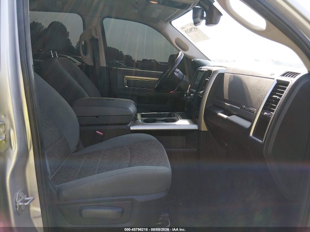Продаж на аукціоні авто 2017 Ram 1500 Big Horn  4x4 6'4 Box, vin: 1C6RR7TT0HS688889, номер лоту: 45796218