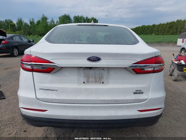 2020 Ford Fusion Hybrid Se მანქანა იყიდება აუქციონზე, vin: 3FA6P0LU6LR101705, აუქციონის ნომერი: 45796253