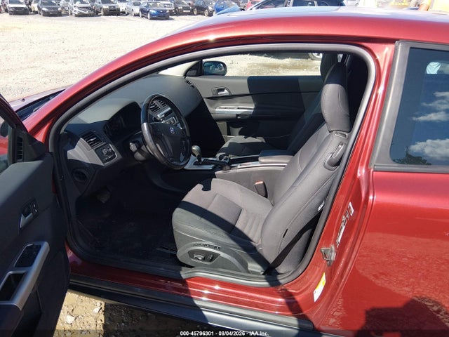Продажа на аукционе авто 2011 Volvo C30 T5 (retail Only), vin: YV1672MK6B2239101, номер лота: 45796301