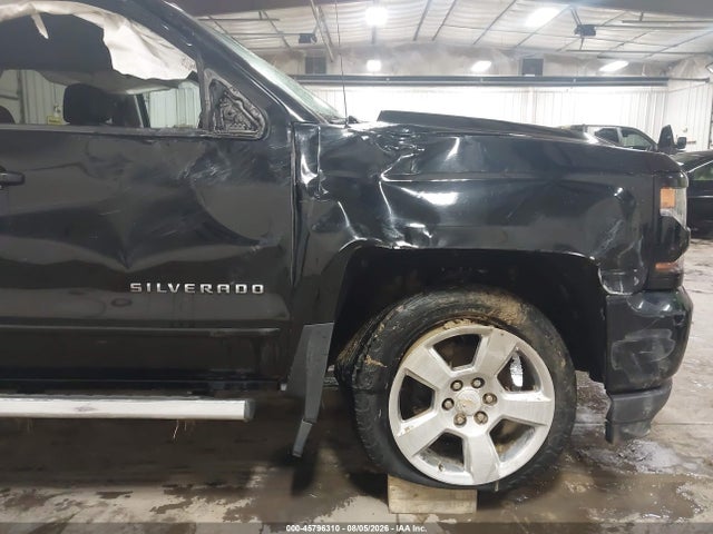 Продаж на аукціоні авто 2017 Chevrolet Silverado 1500 Lt, vin: 3GCUKREC4HG240808, номер лоту: 45796310