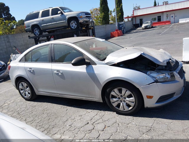 1G1PA5SG6E7209334 Chevrolet Cruze Ls Auto