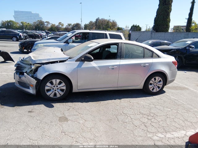 1G1PA5SG6E7209334 Chevrolet Cruze Ls Auto