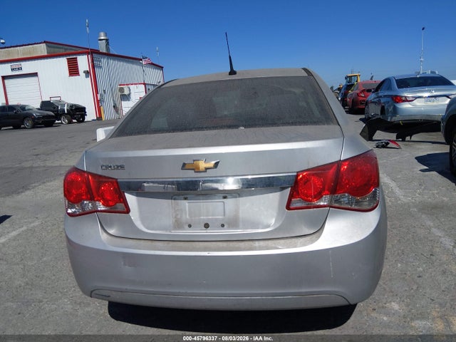 1G1PA5SG6E7209334 Chevrolet Cruze Ls Auto