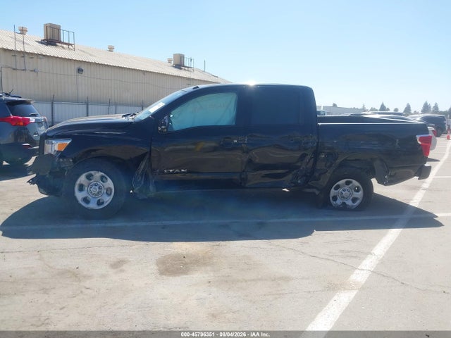 1N6AA1EC4LN510480 Nissan Titan S 4x4