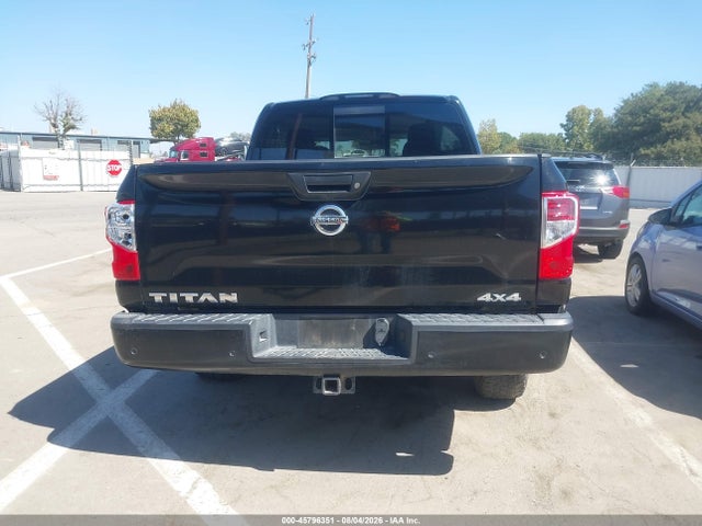 1N6AA1EC4LN510480 Nissan Titan S 4x4