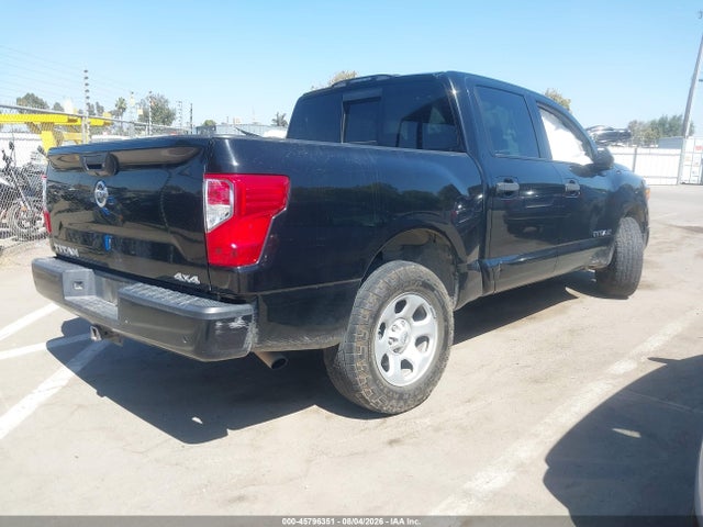 1N6AA1EC4LN510480 Nissan Titan S 4x4
