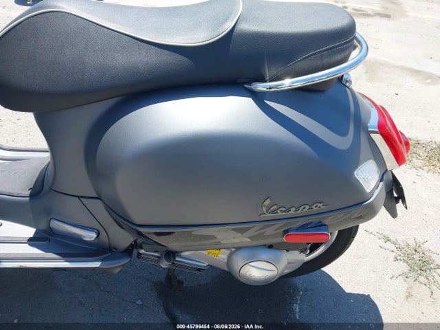 Vespa Gts 300 Super 2016 ZAPM459L7G5101080 Image 9